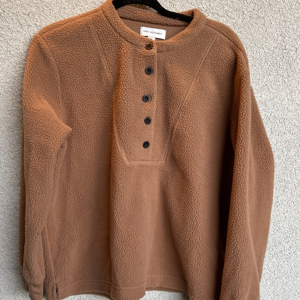 Free assembly tan sweater large